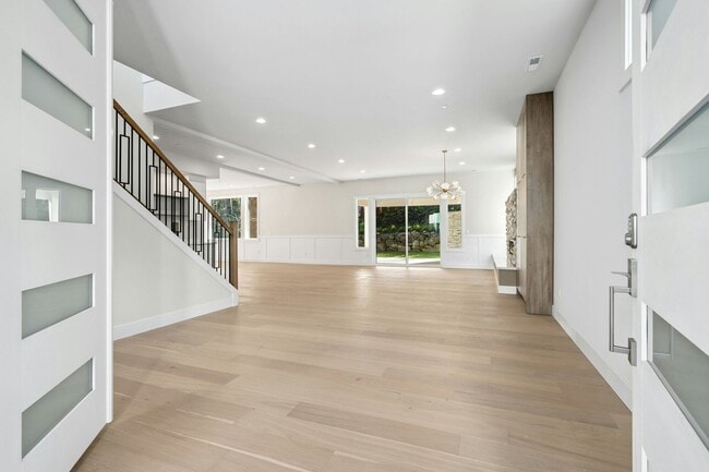 955 103rd Ave SE in Bellevue, WA - Building Photo - Building Photo