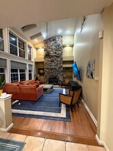 1006 Glendevon Dr in Ambler, PA - Building Photo - Building Photo