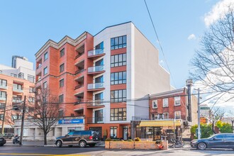 27-04 Astoria Blvd in Astoria, NY - Building Photo - Primary Photo