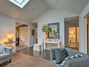 14 Millstone Dr in Southampton, NY - Building Photo - Building Photo