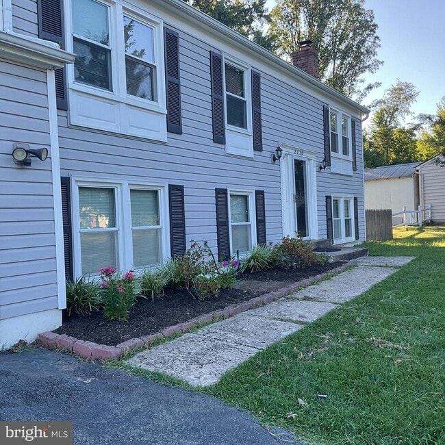 2636 Armada St in Herndon, VA - Foto de edificio - Building Photo