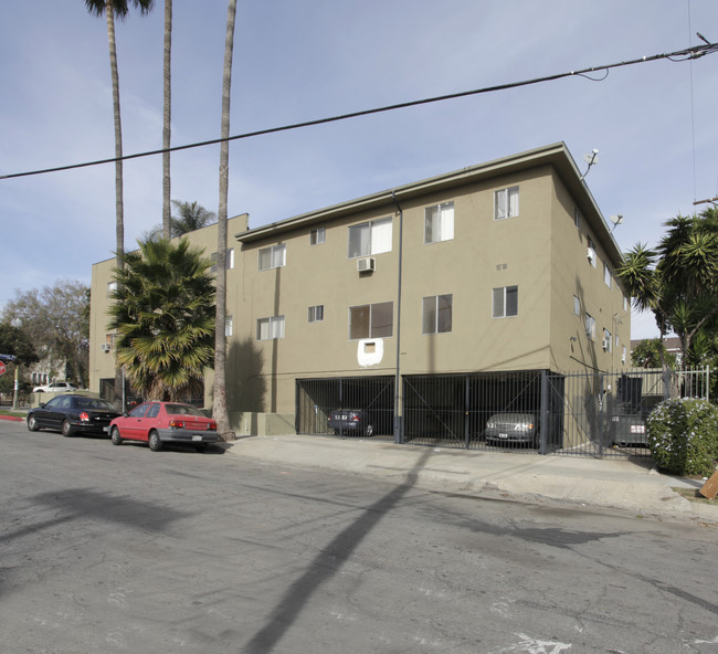 200 N Rampart Blvd in Los Angeles, CA - Building Photo - Building Photo