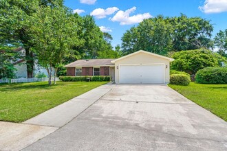 109 Trestlewood Dr in Summerville, SC - Foto de edificio - Building Photo