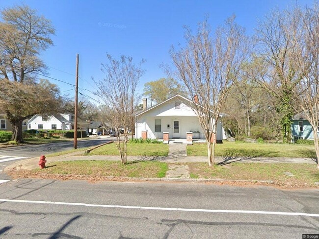 property at 1410 Green St