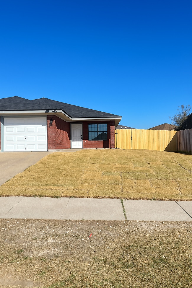 property at 5109 Daybreak Dr