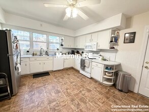 920 E 4th St, Unit 1 in Boston, MA - Building Photo - Building Photo