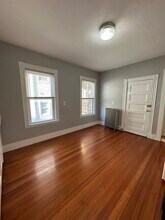 11 Sunset St in Boston, MA - Building Photo - Building Photo