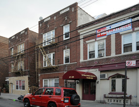 37-24 104th St in Corona, NY - Building Photo - Building Photo