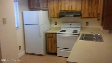 1608 University Ln in Cocoa, FL - Building Photo - Building Photo