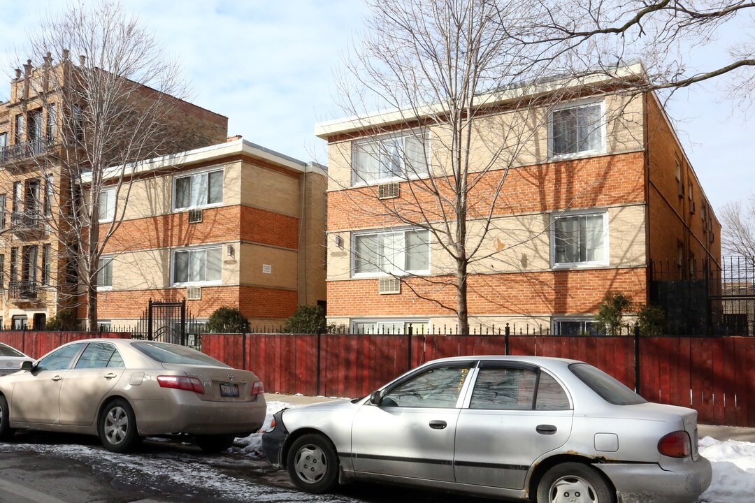 5952-5960 N Winthrop Ave in Chicago, IL - Foto de edificio