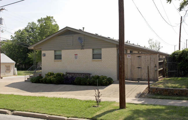 821 S Troost Ave in Tulsa, OK - Building Photo - Building Photo