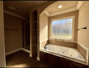 138 Stoney Pointe Dr in Hollister, MO - Building Photo - Building Photo