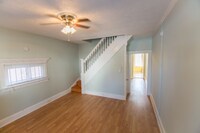 627 Dumbarton Ave photo'