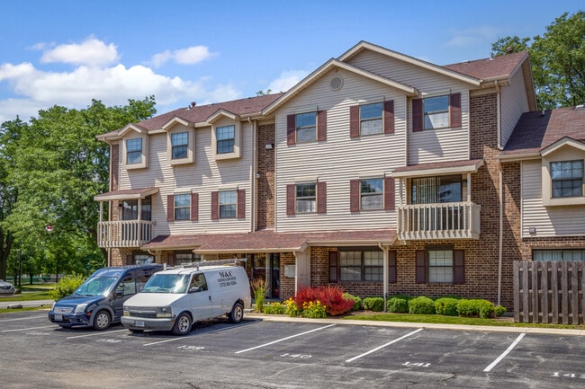 1504 W Jefferson Ave in Naperville, IL - Building Photo - Building Photo
