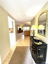 5172 SE Club Way in Stuart, FL - Building Photo - Building Photo