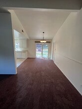 977 Planetree Ave in Simi Valley, CA - Building Photo - Building Photo