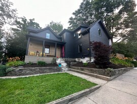 12 Belmont St in Somerville, MA - Building Photo