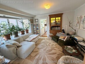 138 Larch Rd in Cambridge, MA - Foto de edificio - Building Photo