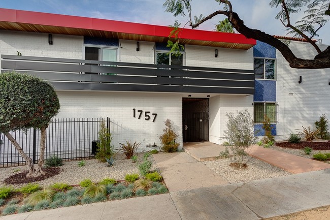 1757 N Kingsley Dr in Los Angeles, CA - Building Photo - Building Photo