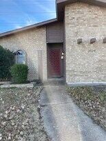 3034 High Plateau Dr in Garland, TX - Building Photo