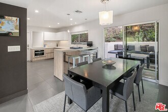 3362 Coy Dr in Los Angeles, CA - Building Photo - Building Photo