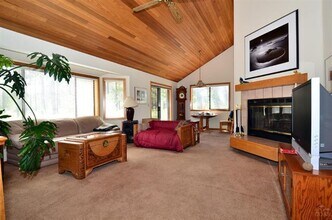 6 Beech Ln in Sunriver, OR - Building Photo - Building Photo