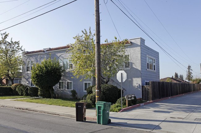 244-264 Blossom in Hayward, CA - Foto de edificio - Building Photo