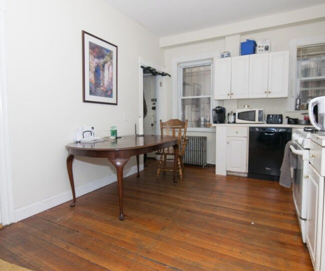 14 Quint Ave in Boston, MA - Building Photo - Building Photo