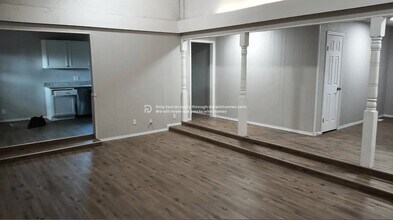 2947 S 111th E Ave in Tulsa, OK - Building Photo - Building Photo