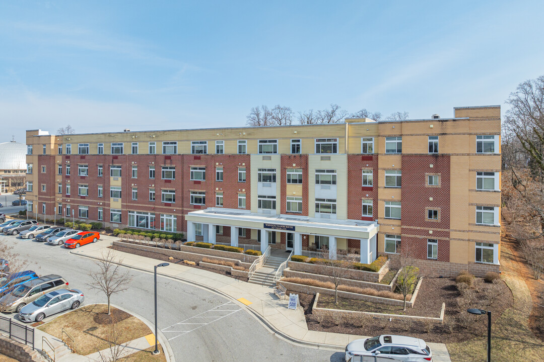 Weinberg Manor South in Baltimore, MD - Building Photo