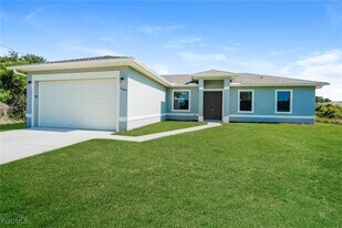 3004 29th St SW in Lehigh Acres, FL - Building Photo