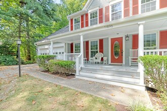 11896 Fawn Ridge Ln in Reston, VA - Building Photo - Building Photo