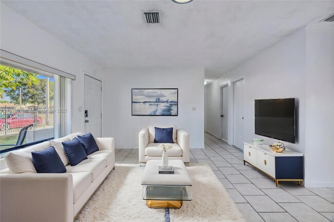 22513 SW 113th Pl in Miami, FL - Building Photo - Building Photo