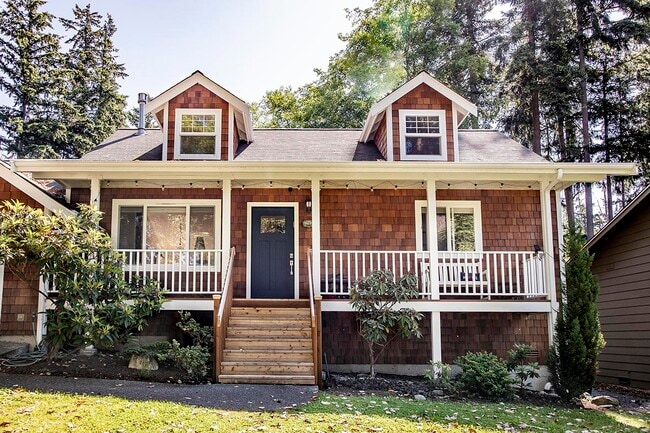 property at 5505 Robinswood Ln