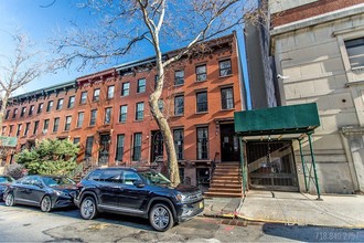 135 Fort Greene Pl in Brooklyn, NY - Building Photo - Building Photo