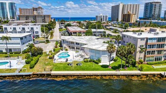 999 N Riverside Dr in Pompano Beach, FL - Building Photo