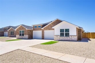 2702 Baron Ave in Abilene, TX - Building Photo - Building Photo