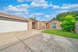 7838 Vickijohn Dr in Houston, TX - Building Photo - Building Photo