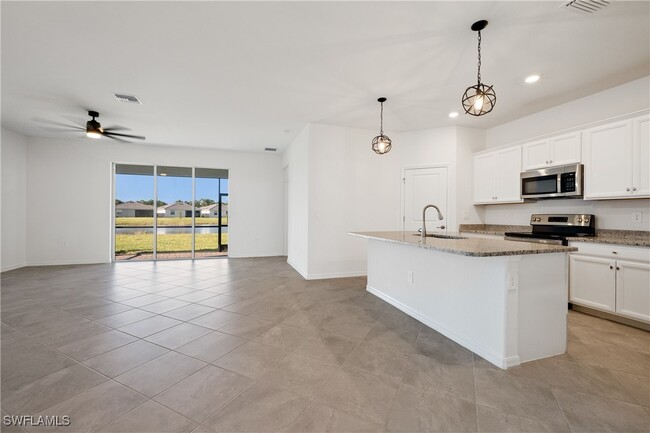 3663 Wild Sage Wy in Alva, FL - Building Photo - Building Photo