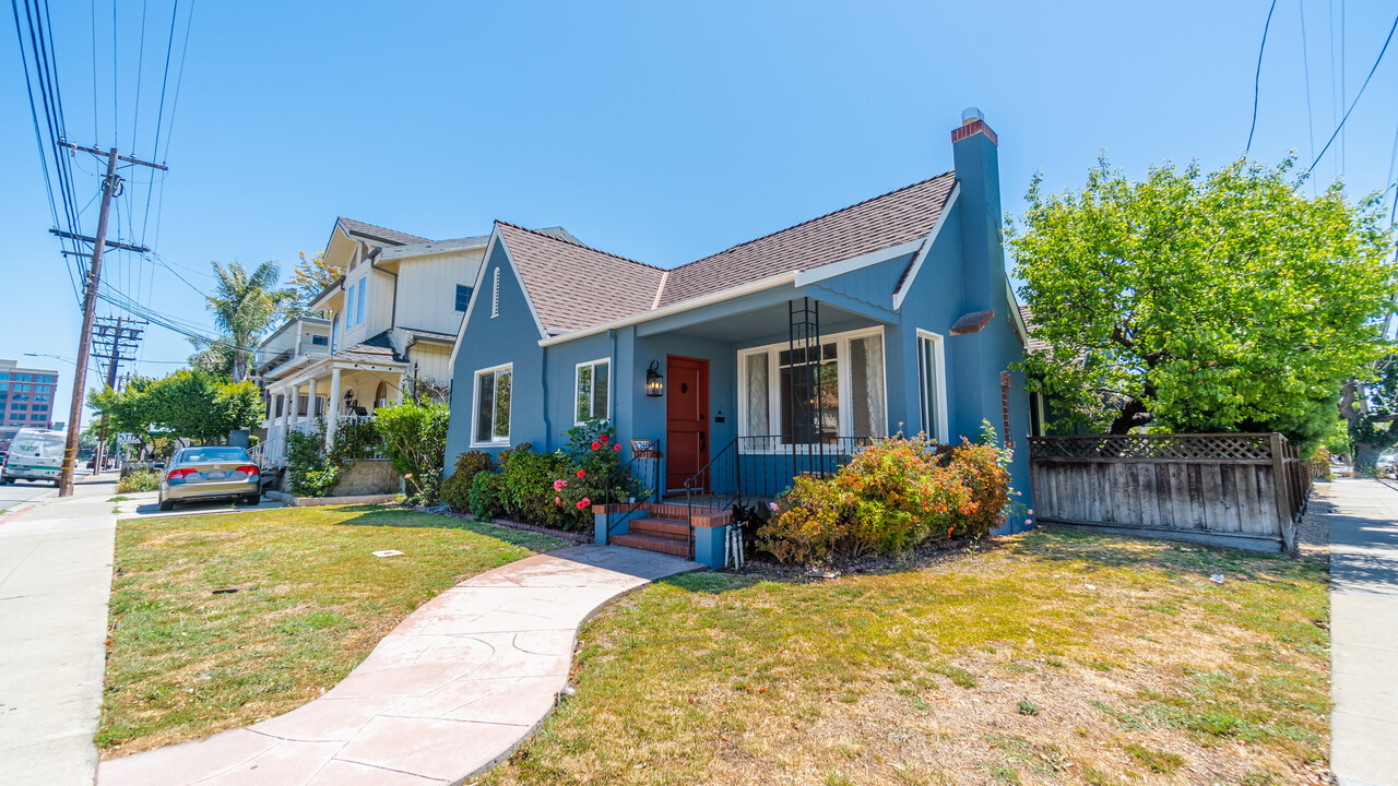 1269 Jefferson Ave in Redwood City, CA - Building Photo