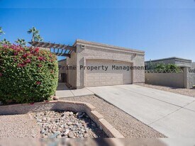 619 E Jensen St in Mesa, AZ - Building Photo
