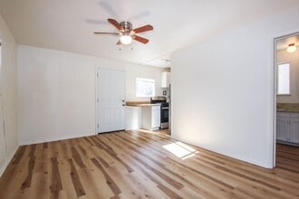 860 Gail Gardner Way in Prescott, AZ - Building Photo - Building Photo