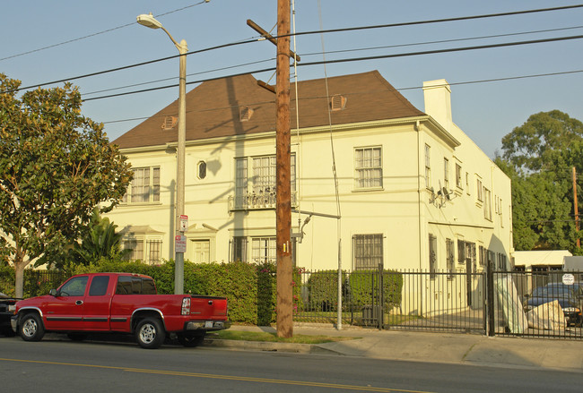 1122 N Gower St in Los Angeles, CA - Building Photo - Building Photo