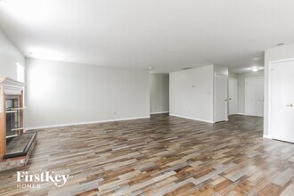 8659 Eagles Nest Dr in Avon, IN - Building Photo - Building Photo