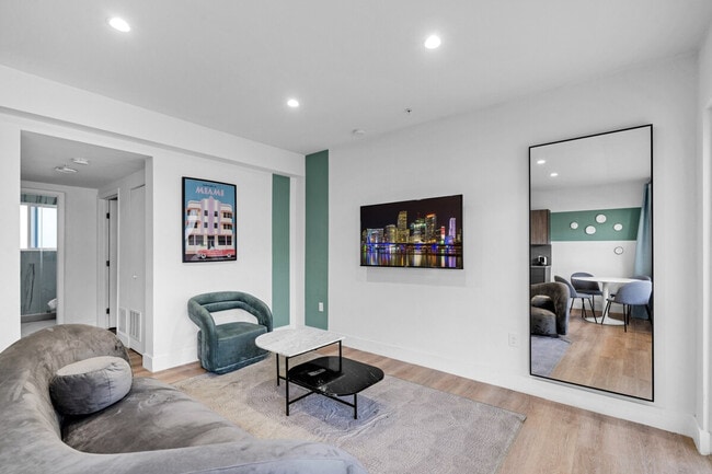 1538 Alton Ct, Unit SI ID1540429P