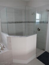 16382 Barclay Ct in Naples, FL - Building Photo - Building Photo
