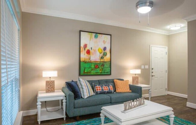 15135 Memorial Dr in Houston, TX - Building Photo - Building Photo