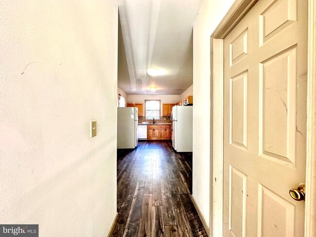 property at 2156 N Carlisle St