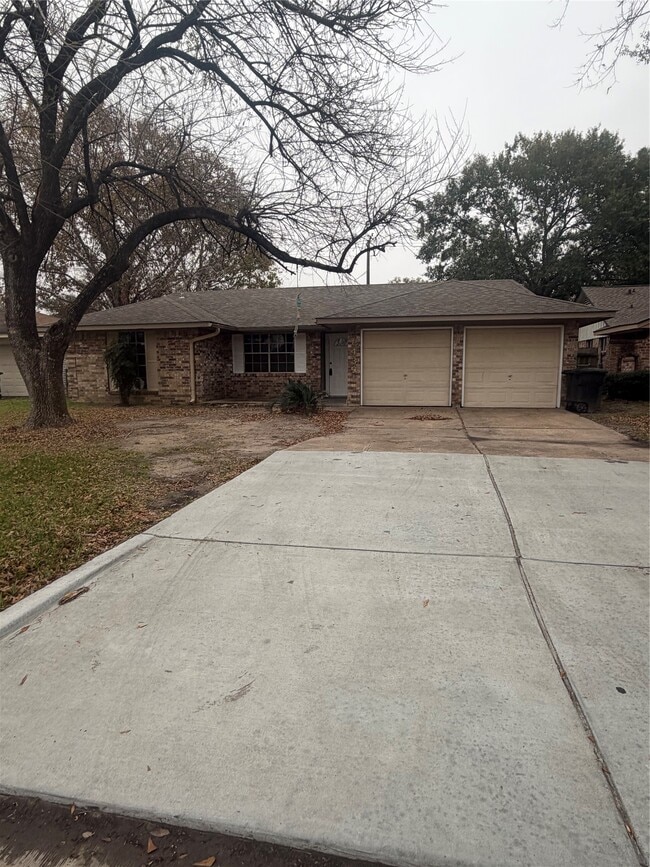 property at 6439 Deirdre Anne Dr