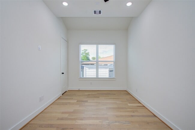 property at 3206 Live Oak St